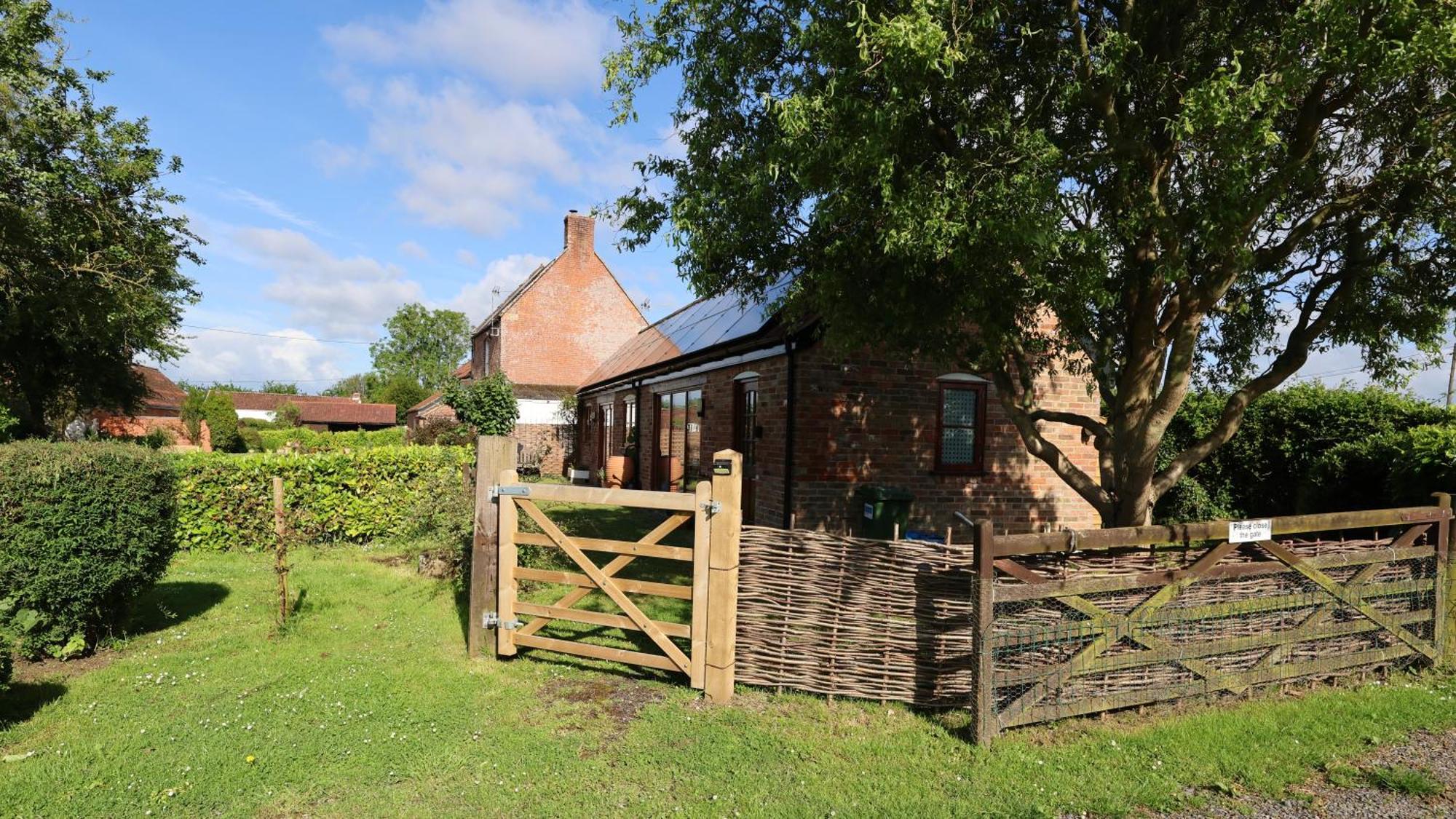 Tranquil And Cosy Cottage On The Somerset Levels Bridgwater Eksteriør bilde